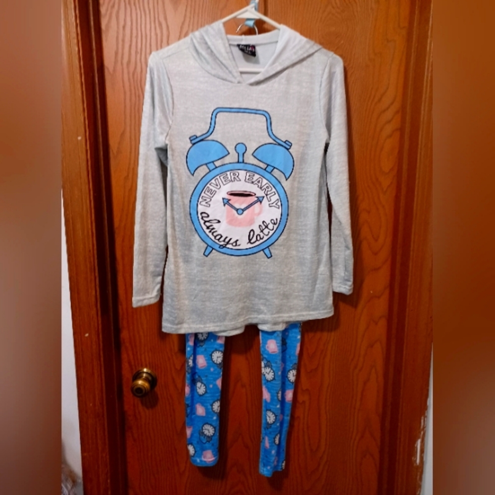 DELIA*S 2-pc hooded top & pants pj set